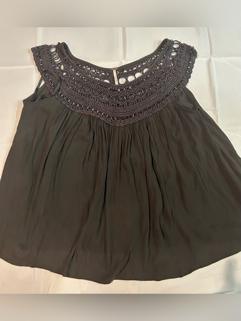 •Free People Metal Ring Top XS